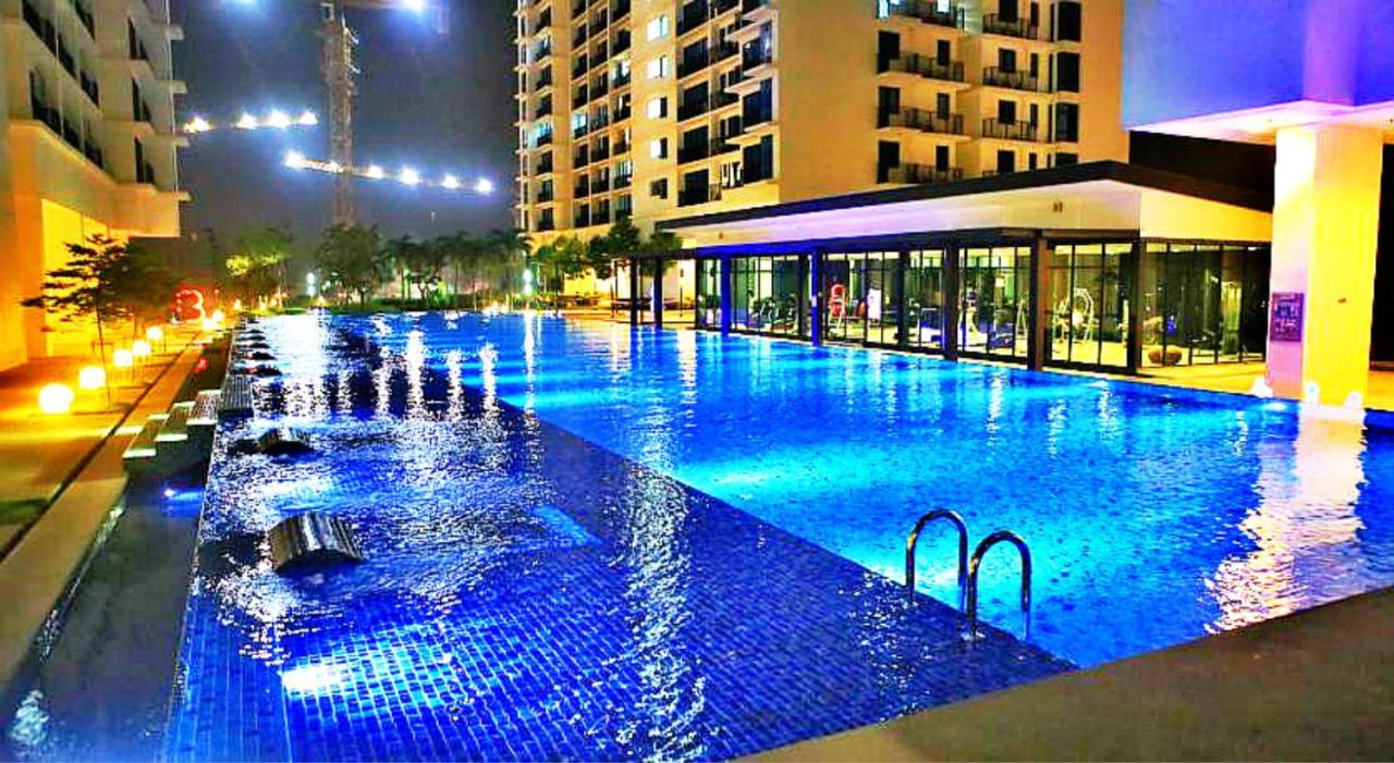 Peanut Butter Homestay - Trefoil Setia Alam Shah Alam Bagian luar foto
