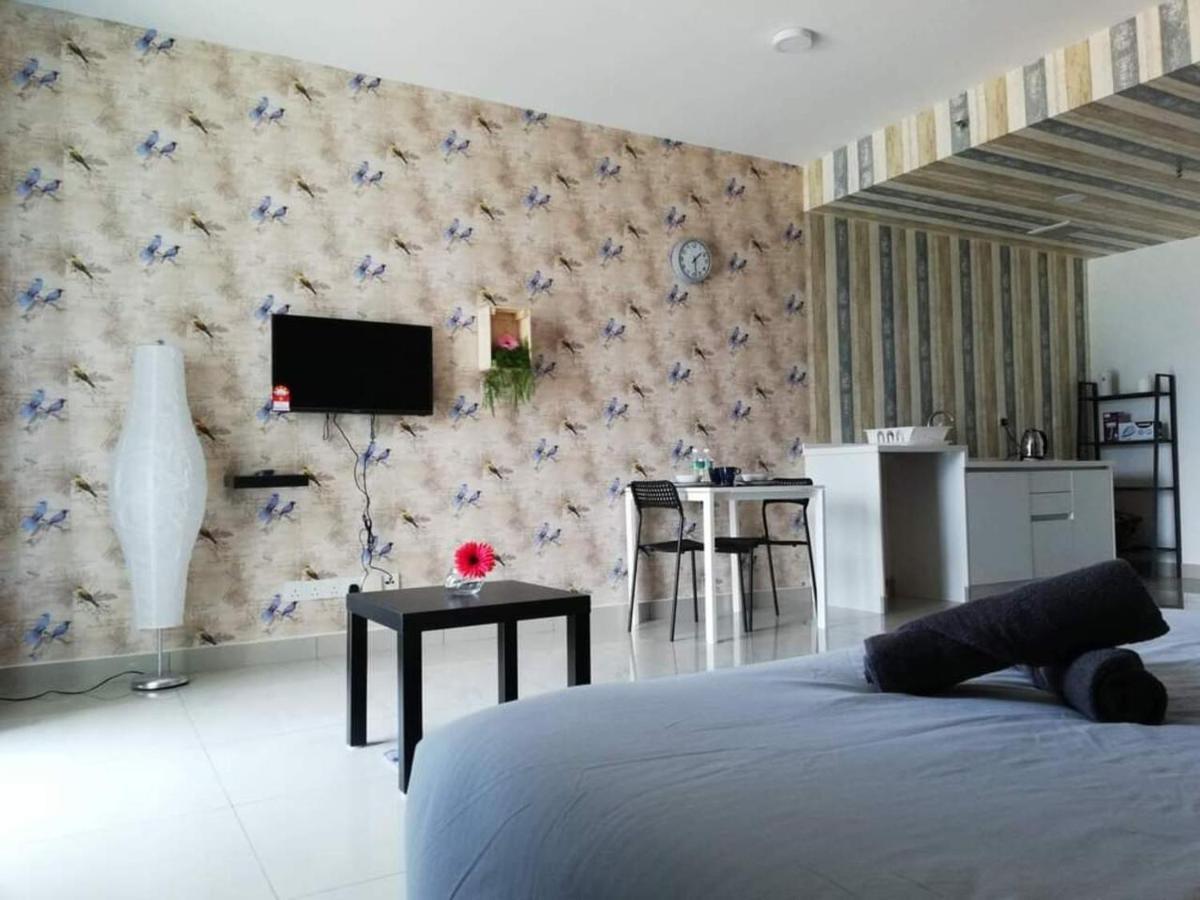 Peanut Butter Homestay - Trefoil Setia Alam Shah Alam Bagian luar foto