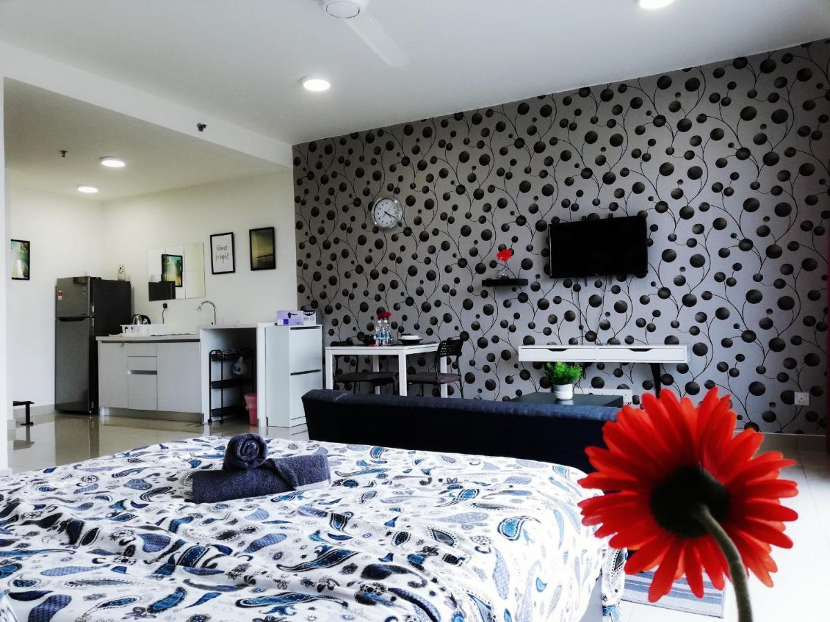 Peanut Butter Homestay - Trefoil Setia Alam Shah Alam Bagian luar foto