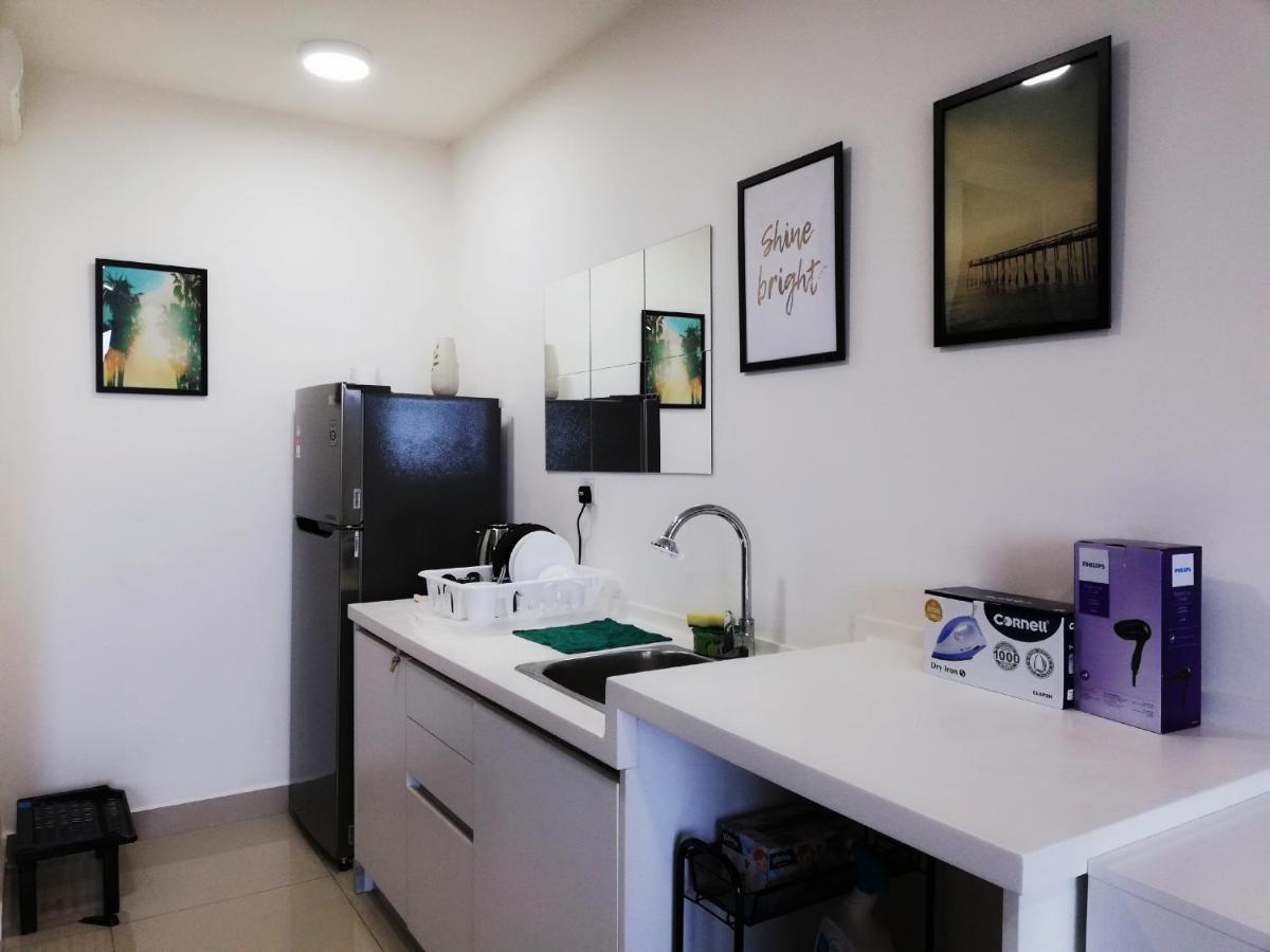 Peanut Butter Homestay - Trefoil Setia Alam Shah Alam Bagian luar foto