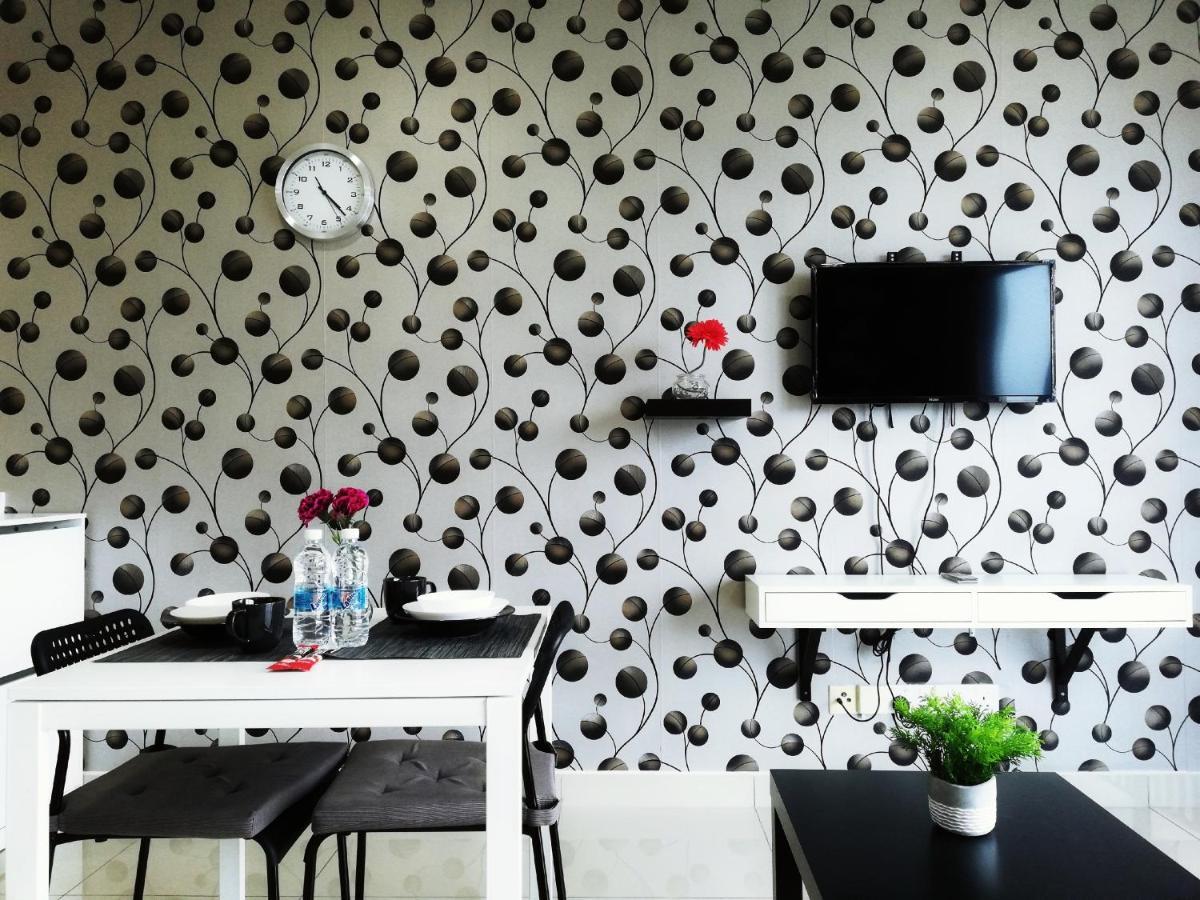 Peanut Butter Homestay - Trefoil Setia Alam Shah Alam Bagian luar foto